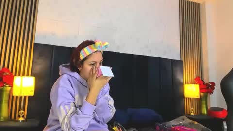 anyanddimitry online show from February 2026 12:20:01 PM