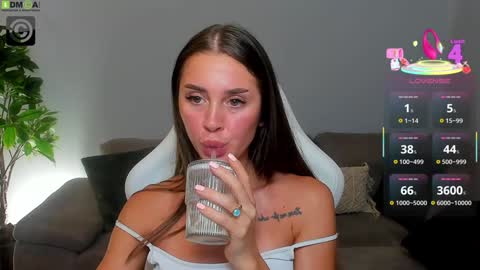 Anya online show from October 2025 11:51:02 AM