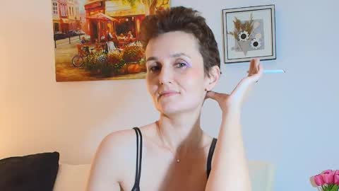 Anyaros online show from February 2026 06:04:02 PM