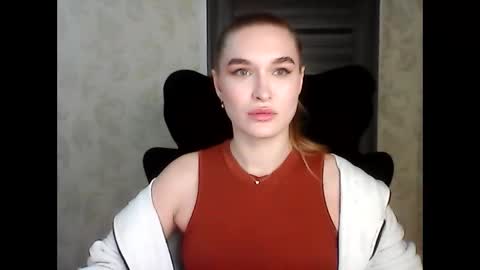 AnyaSmack online show from November 2025 04:52:01 PM