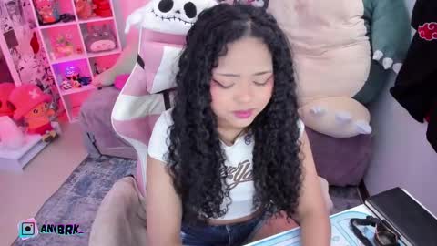 Any online show from November 2025 02:10:01 AM