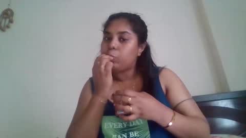 Snapshot of anydanyg chatting on October 2025 09:44:01 AM anydanyg online show from October 2025 09:44:01 AM