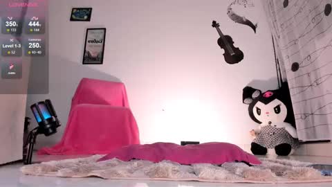 Angela online show from November 2025 05:35:02 PM