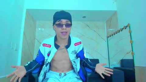 anyelo_sexyhot online show from September 2025 01:04:01 PM