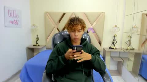 Snapshot of anyelotwink chatting on February 2026 08:51:01 PM anyelotwink online show from February 2026 08:51:01 PM