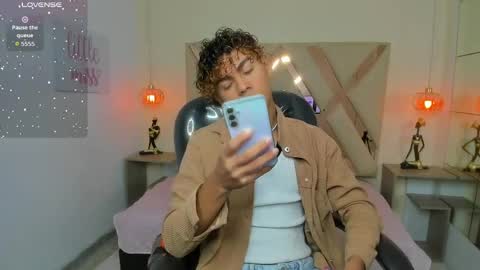 Snapshot of anyelotwink chatting on March 2026 05:40:02 AM anyelotwink online show from March 2026 05:40:02 AM