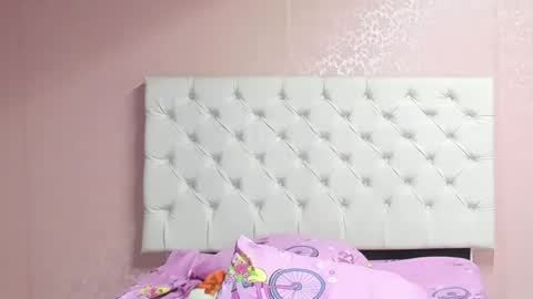 Snapshot of aome_rainbow2 chatting on February 2025 10:09:02 PM Aome Rainbow online show from February 2025 10:09:02 PM