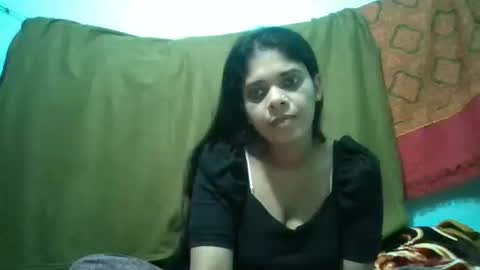 Snapshot of apa142817 chatting on February 2026 08:10:02 AM Aparalux online show from February 2026 08:10:02 AM