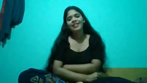 Snapshot of apa142817 chatting on March 2026 09:05:01 AM Aparalux online show from March 2026 09:05:01 AM