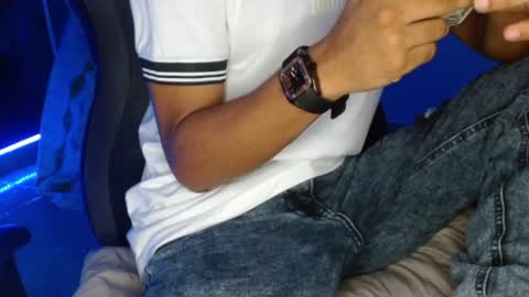 aphal_hot23 online show from October 2025 11:29:02 AM