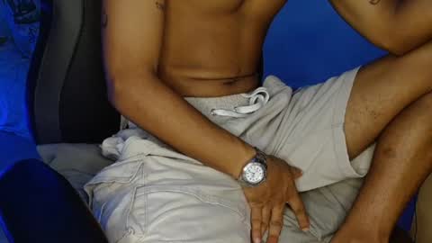 aphal_hot23 online show from October 2025 05:43:02 PM