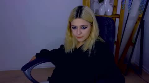 Snapshot of apheliastar chatting on October 2025 03:57:02 PM ApheliaStar online show from October 2025 03:57:02 PM