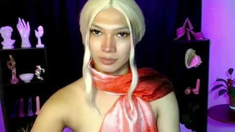 Snapshot of aphr0dite_x chatting on February 2025 10:38:02 AM Roman Goddess online show from February 2025 10:38:02 AM