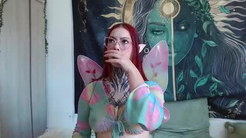 Snapshot of aphrodite__bloom chatting on November 2025 06:21:01 PM aphrodite__bloom online show from November 2025 06:21:01 PM