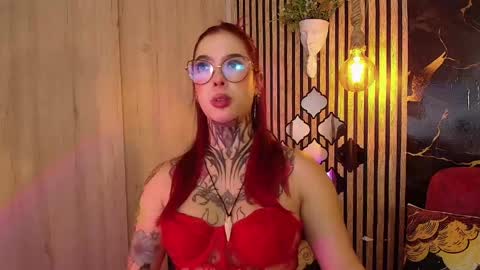 Snapshot of aphrodite__bloom chatting on June 2026 11:09:02 PM aphrodite__bloom online show from June 2026 11:09:02 PM