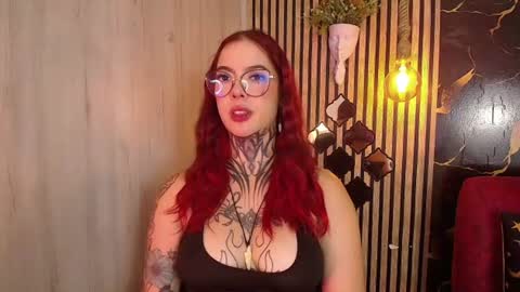 Snapshot of aphrodite__bloom chatting on June 2026 11:46:02 PM aphrodite__bloom online show from June 2026 11:46:02 PM