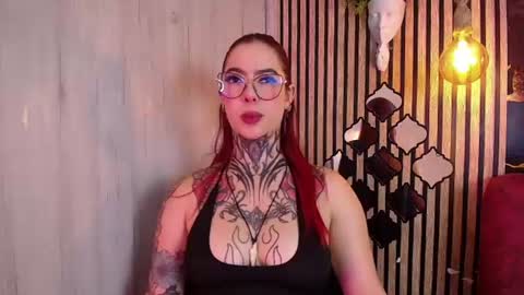 Snapshot of aphrodite__bloom chatting on June 2026 11:52:01 PM aphrodite__bloom online show from June 2026 11:52:01 PM