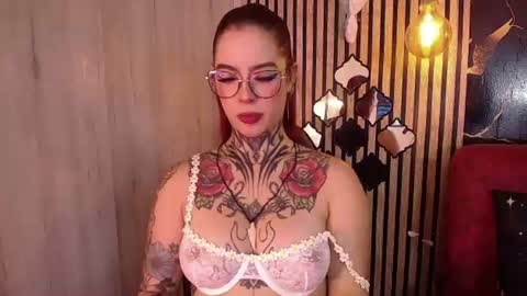 Snapshot of aphrodite__bloom chatting on June 2026 10:08:01 PM aphrodite__bloom online show from June 2026 10:08:01 PM