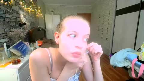Aphrodite online show from April 2026 01:48:02 PM