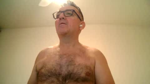Snapshot of apixaba chatting on February 2025 09:16:01 PM furry bear online show from February 2025 09:16:01 PM