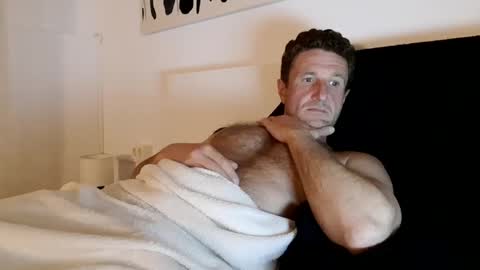 Snapshot of apollobest77 chatting on March 2025 06:43:01 PM apollobest77 online show from March 2025 06:43:01 PM