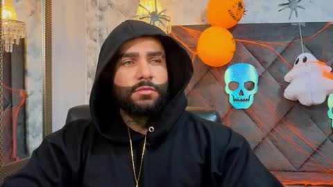 Snapshot of apolo_rousse chatting on October 2025 11:36:01 PM Apolo online show from October 2025 11:36:01 PM