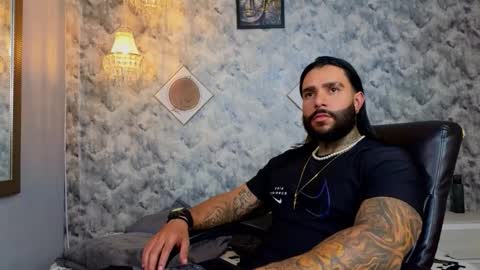 Snapshot of apolo_rousse chatting on January 2026 10:23:01 PM Apolo online show from January 2026 10:23:01 PM