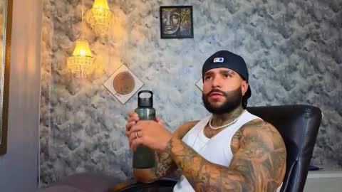 Snapshot of apolo_rousse chatting on January 2026 09:29:01 PM Apolo online show from January 2026 09:29:01 PM