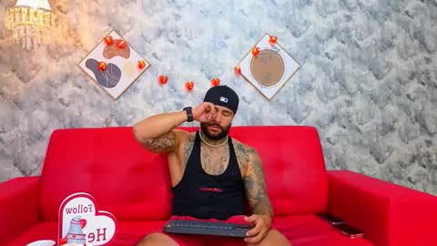 Snapshot of apolo_rousse chatting on February 2026 02:18:02 AM Apolo online show from February 2026 02:18:02 AM