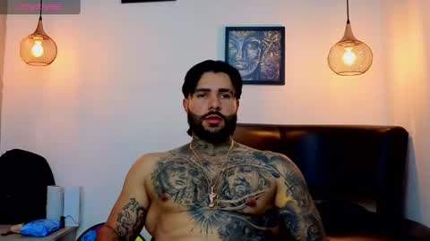 Snapshot of apolo_ryder chatting on June 2026 04:06:01 PM APOLO online show from June 2026 04:06:01 PM