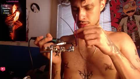 Snapshot of apolo_s chatting on October 2025 05:23:02 PM Andres online show from October 2025 05:23:02 PM