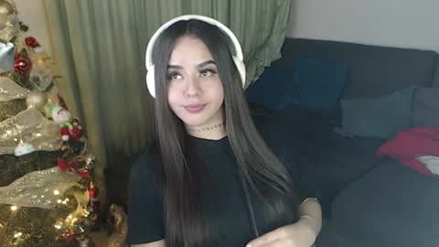 Abril Freelance Model online show from November 2025 08:25:01 AM