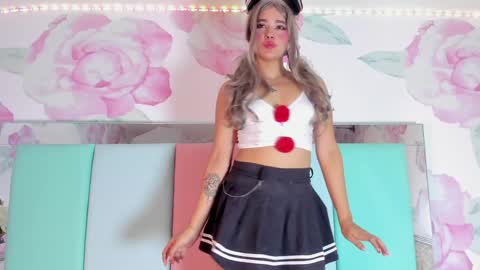 Snapshot of apriil_cute chatting on January 2025 03:19:01 PM April online show from January 2025 03:19:01 PM