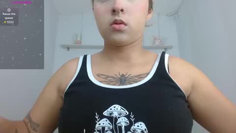 Snapshot of april__bunny chatting on October 2025 01:45:02 PM April Bunny online show from October 2025 01:45:02 PM