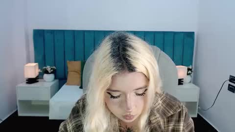 Snapshot of april__bunny chatting on March 2026 08:59:02 PM April Bunny online show from March 2026 08:59:02 PM