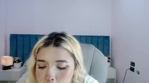 Snapshot of april__bunny chatting on March 2026 07:28:01 PM April Bunny online show from March 2026 07:28:01 PM