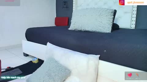 April Jhonsson online show from January 2026 06:18:01 AM