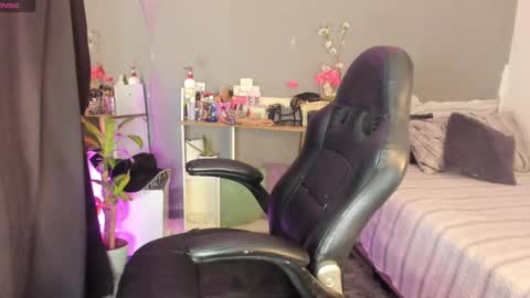 Scarlett Independent Model  online show from February 2025 10:26:02 PM
