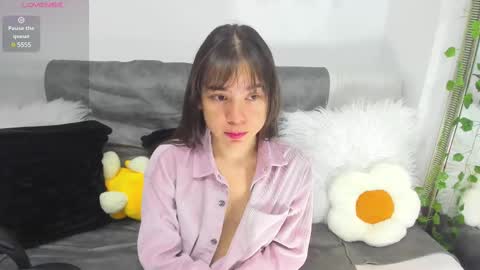 Snapshot of aprildubois_ chatting on February 2025 05:28:01 PM April online show from February 2025 05:28:01 PM
