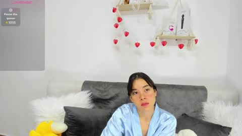 Snapshot of aprildubois_ chatting on March 2025 12:39:02 PM April online show from March 2025 12:39:02 PM