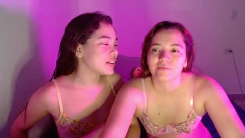 Snapshot of aprildubois_ chatting on November 2025 09:16:02 PM April online show from November 2025 09:16:02 PM