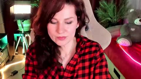 Snapshot of aprill_o_nill chatting on April 2026 05:05:02 PM aprill_o_nill online show from April 2026 05:05:02 PM