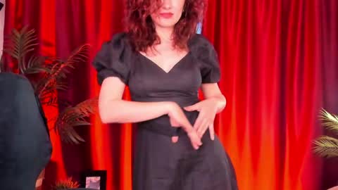 Snapshot of aprill_o_nill chatting on May 2026 04:15:02 PM aprill_o_nill online show from May 2026 04:15:02 PM