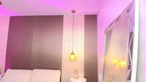 aprillross online show from January 2026 11:37:01 AM