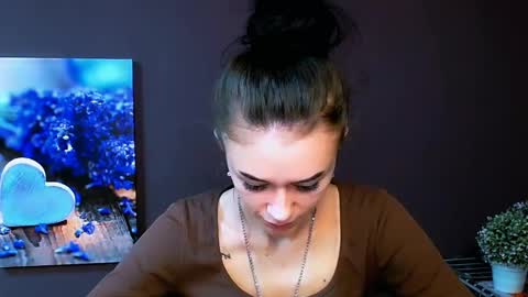 Aprill online show from March 2025 05:39:01 PM