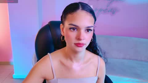 Snapshot of aprilrhodes_ chatting on January 2025 02:53:01 AM April Rhodes online show from January 2025 02:53:01 AM