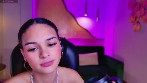 Snapshot of aprilrhodes_ chatting on January 2025 04:48:01 AM April Rhodes online show from January 2025 04:48:01 AM