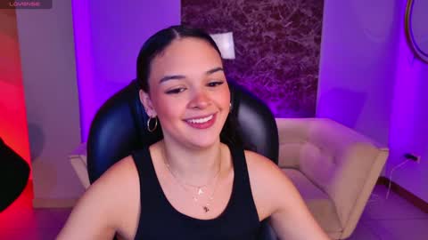 Snapshot of aprilrhodes_ chatting on January 2025 02:48:02 AM April Rhodes online show from January 2025 02:48:02 AM