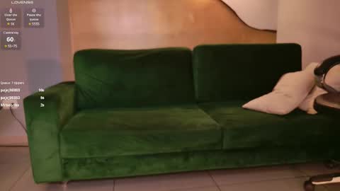 Snapshot of aprilrhodes_ chatting on February 2025 09:36:02 AM April Rhodes online show from February 2025 09:36:02 AM