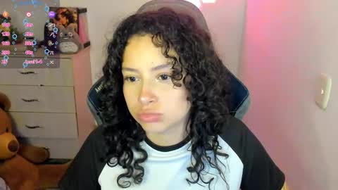 Snapshot of aqua_emilly chatting on February 2026 10:44:01 PM aqua emilly online show from February 2026 10:44:01 PM